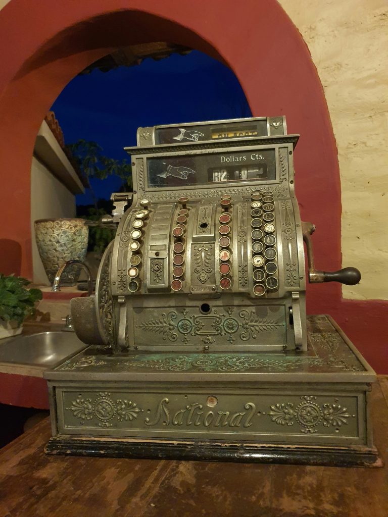 Кому нужен кассовый аппарат в Польше?